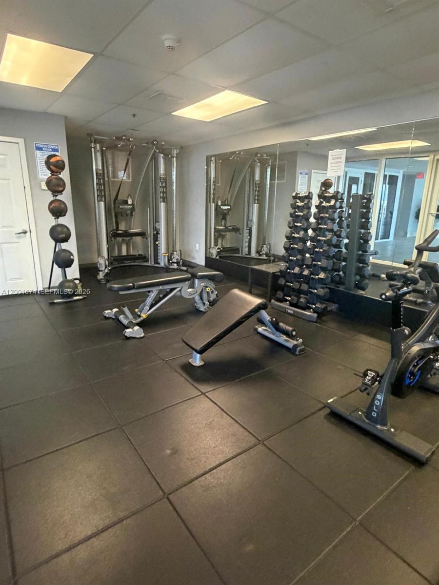 170 SE 14th St #2807, Miami FL 33131