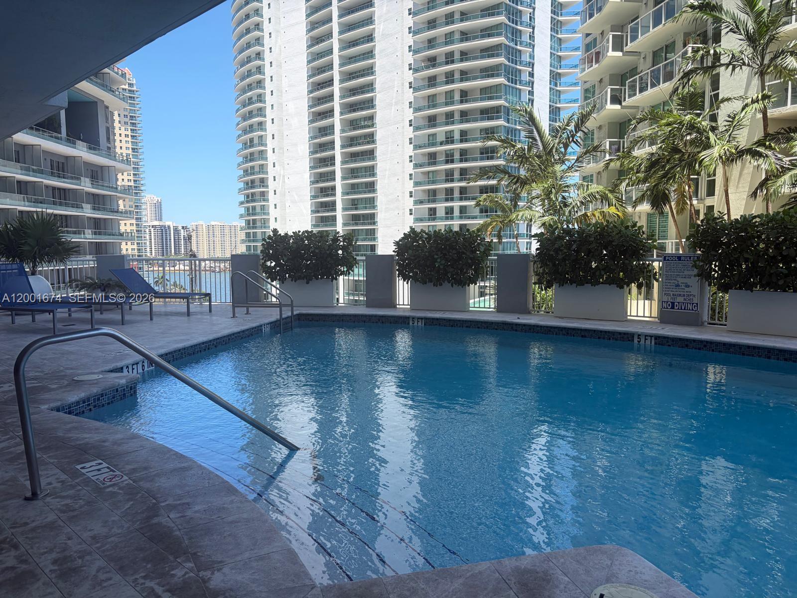 170 SE 14th St #2807, Miami FL 33131
