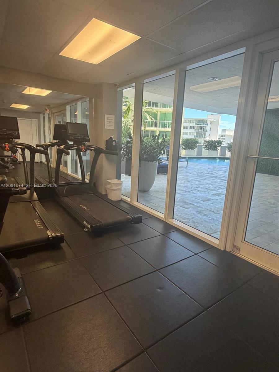 170 SE 14th St #2807, Miami FL 33131