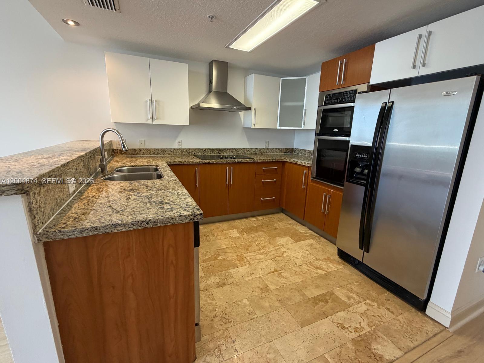 170 SE 14th St #2807, Miami FL 33131