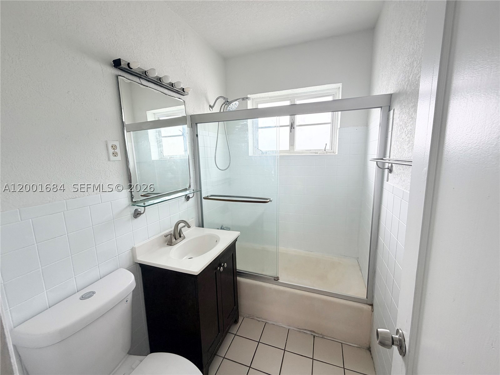 620 84th St #25, Miami Beach FL 33141