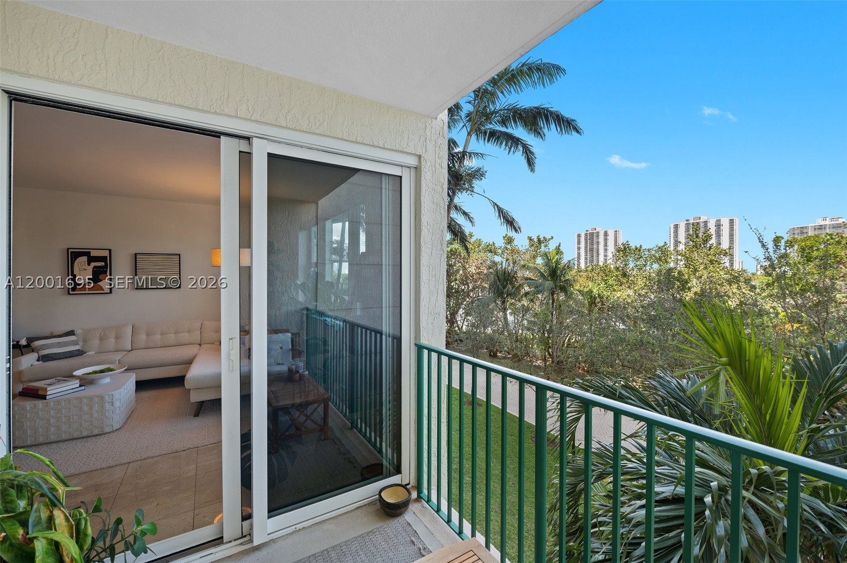 20000 E Country Club Dr #314, Aventura FL 33180