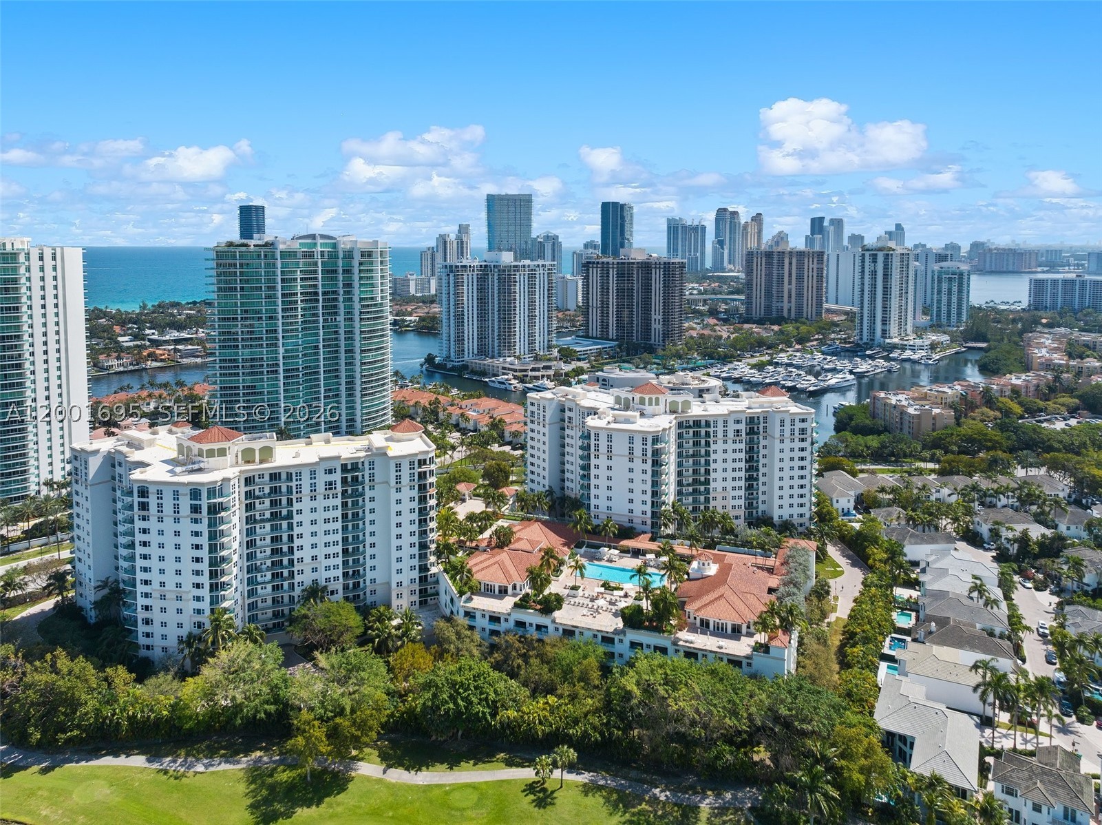 20000 E Country Club Dr #314, Aventura FL 33180