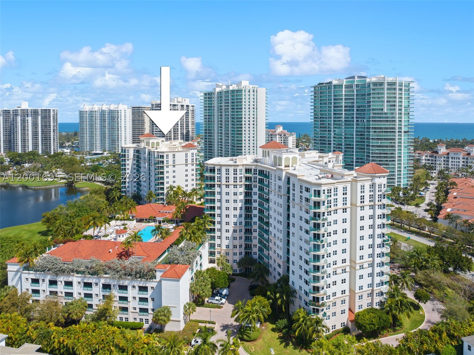 20000 E Country Club Dr #314, Aventura FL 33180