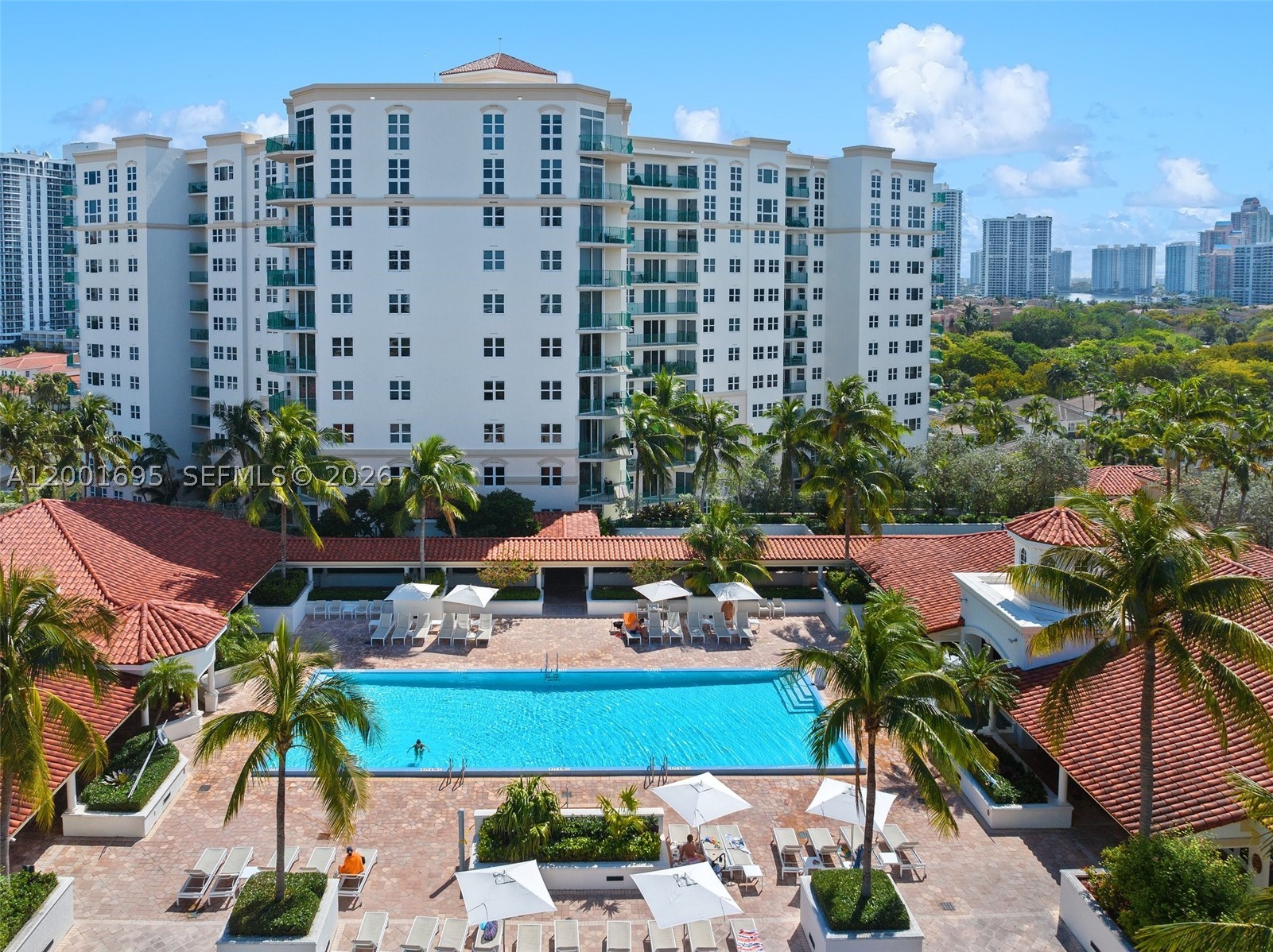 20000 E Country Club Dr #314, Aventura FL 33180