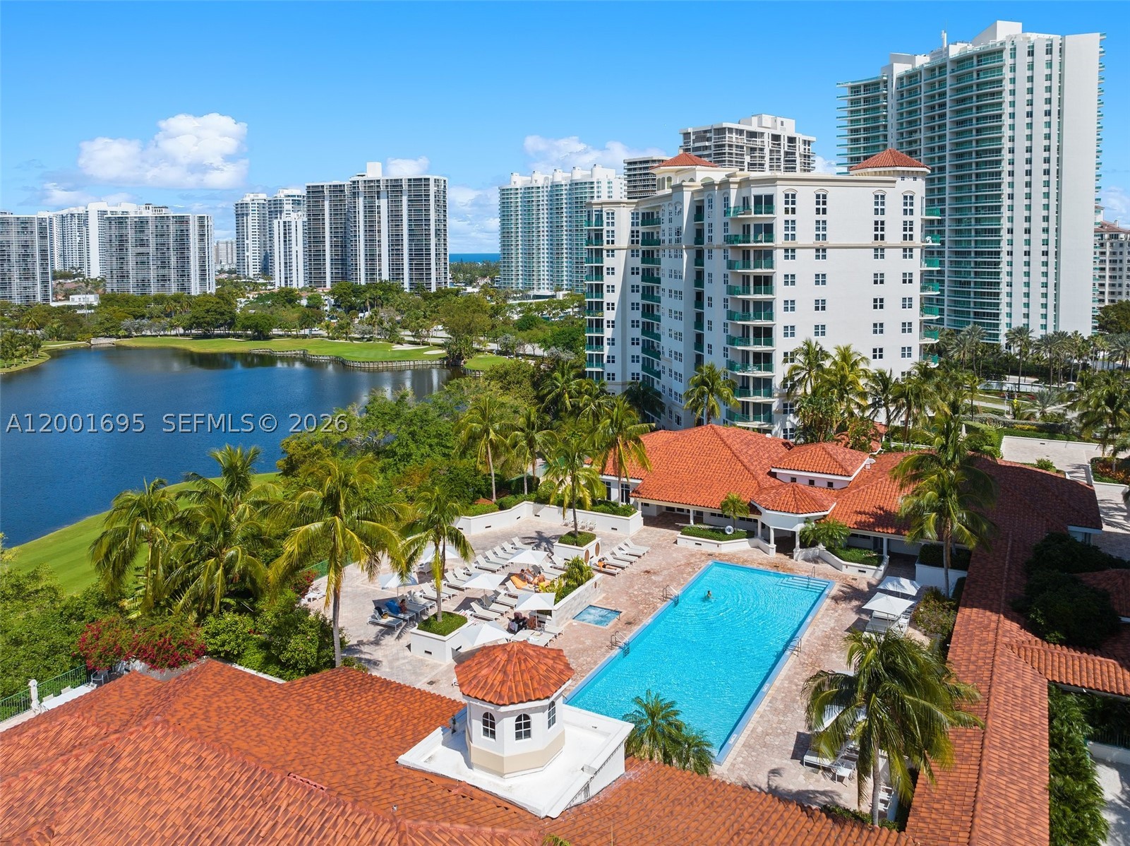 20000 E Country Club Dr #314, Aventura FL 33180