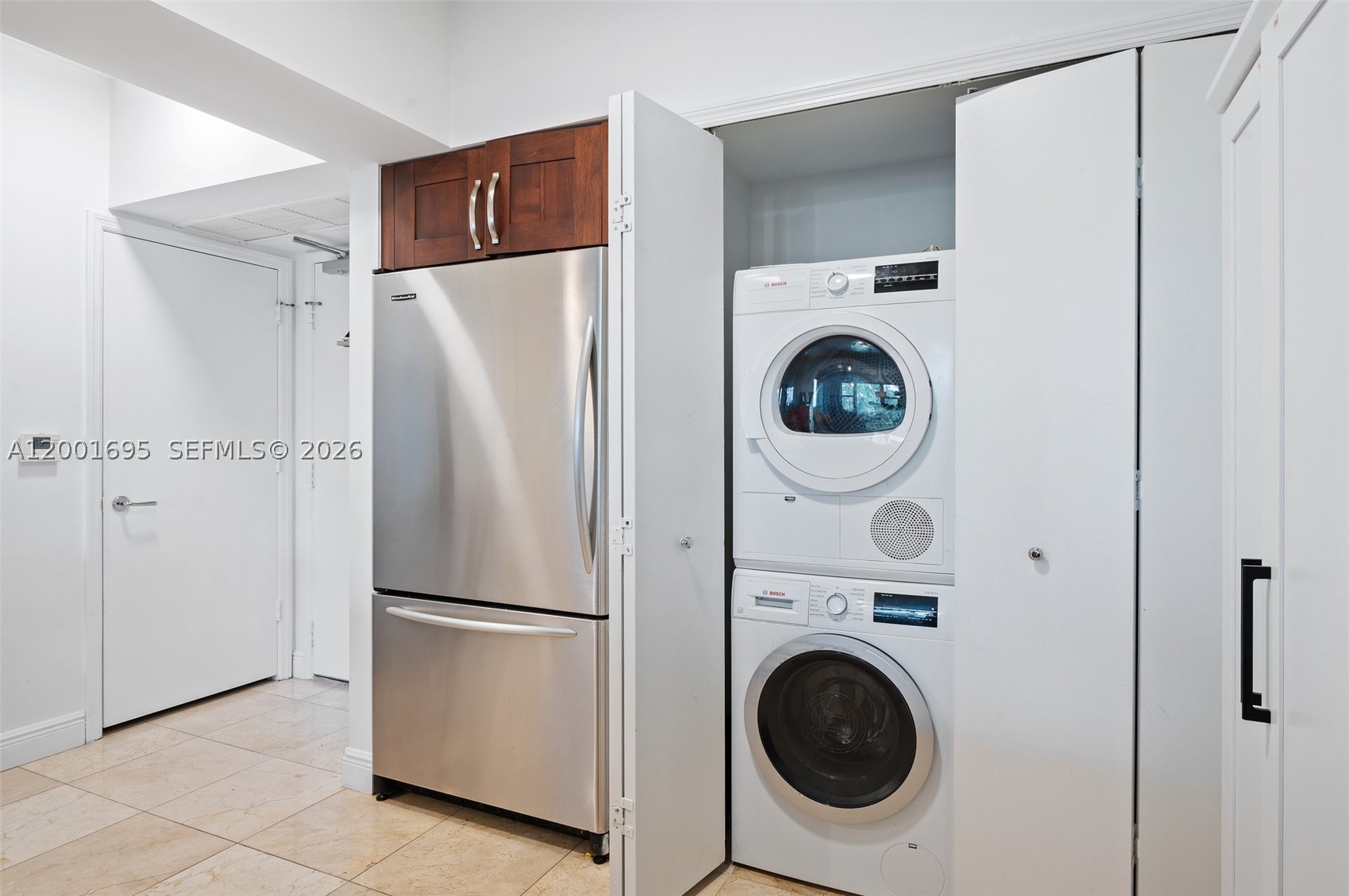 20000 E Country Club Dr #314, Aventura FL 33180