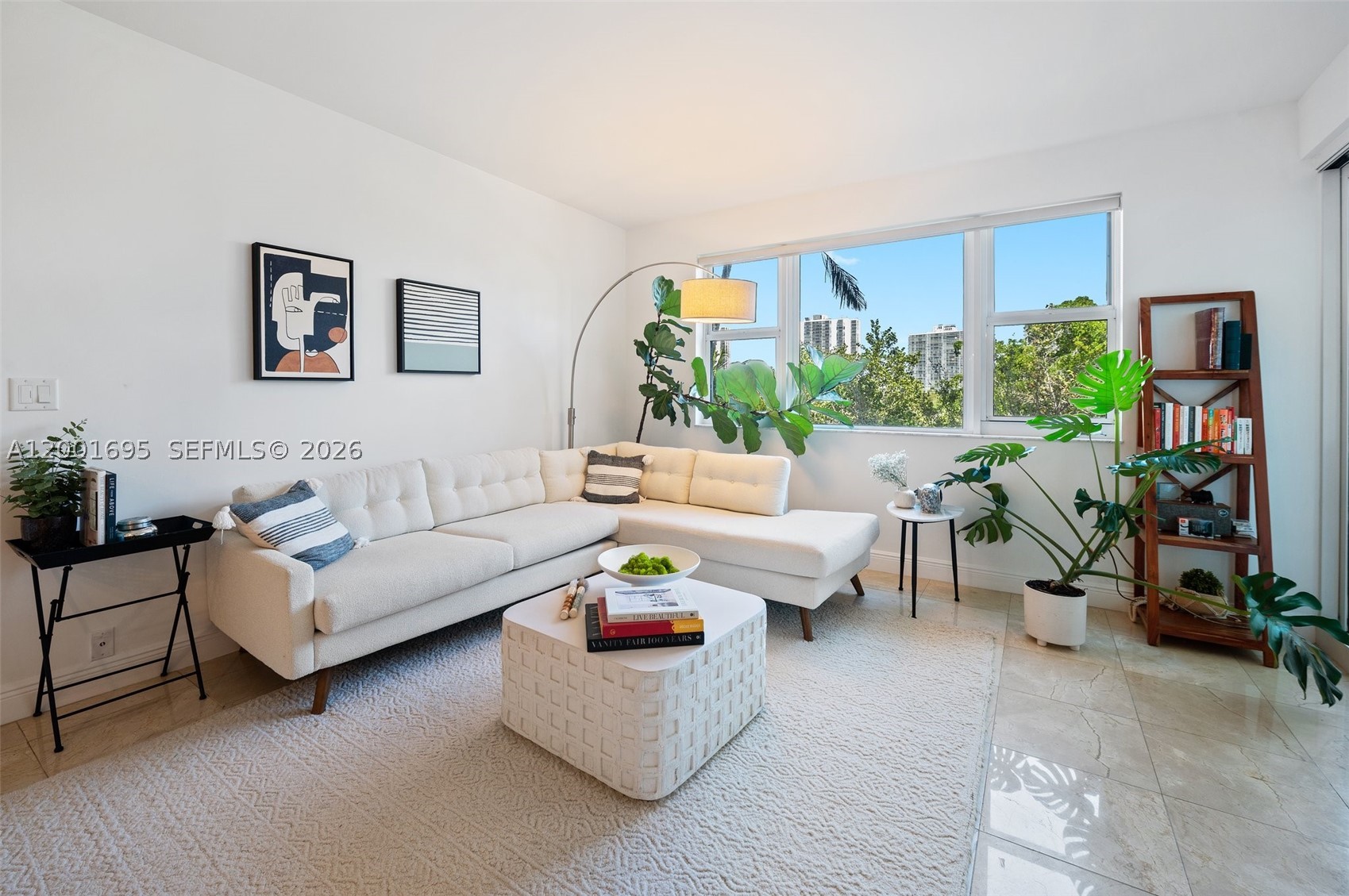 20000 E Country Club Dr #314, Aventura FL 33180