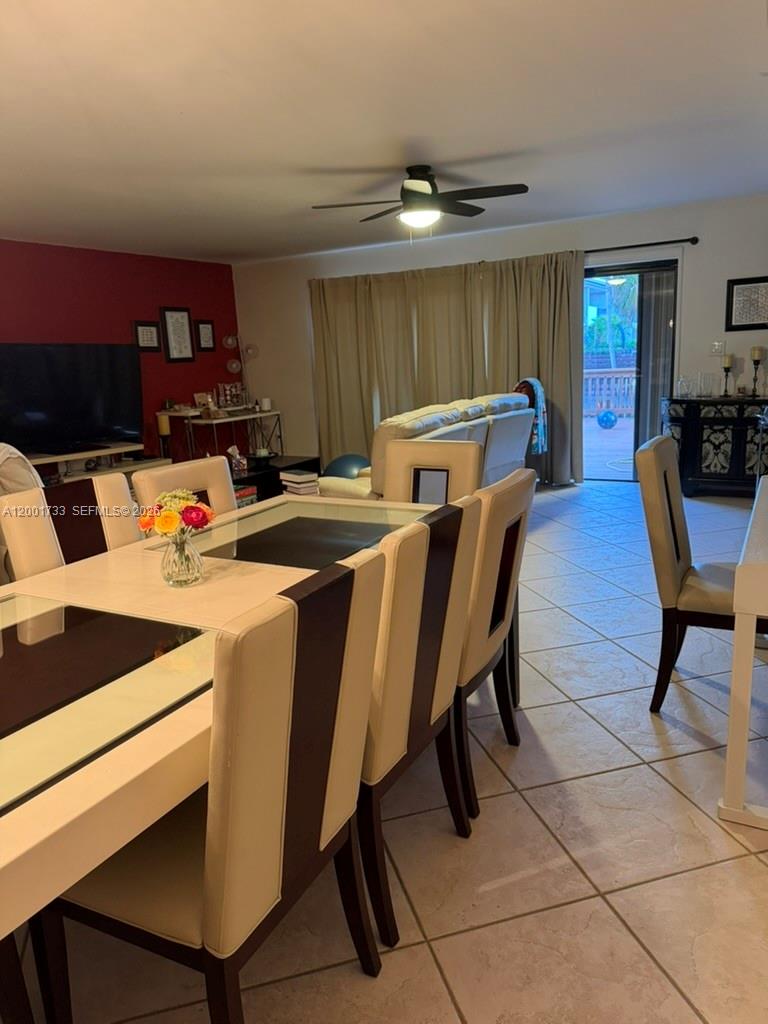 2661 NE 164th St #40, North Miami Beach FL 33160