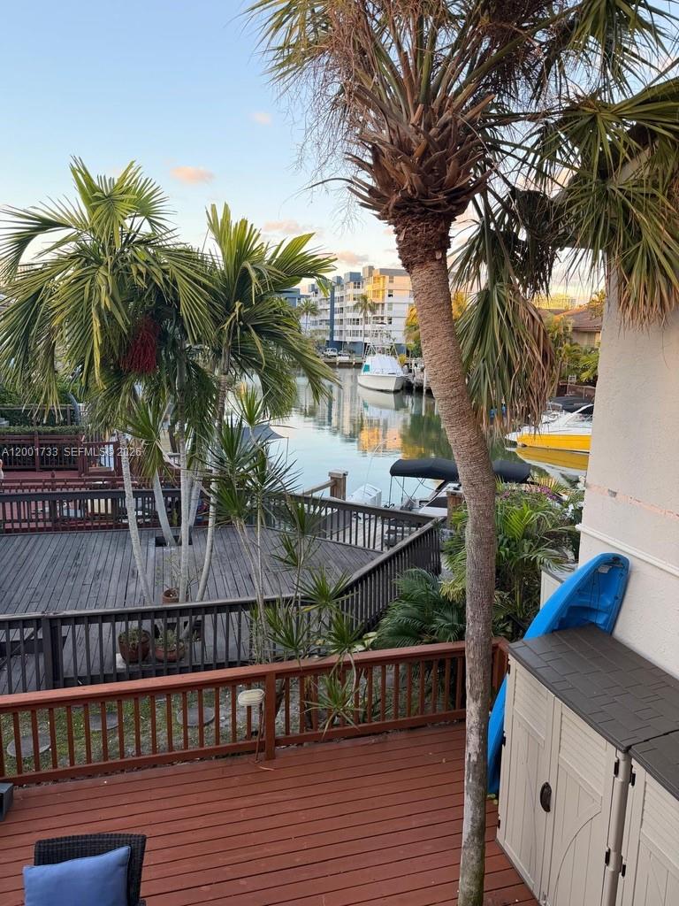 2661 NE 164th St #40, North Miami Beach FL 33160