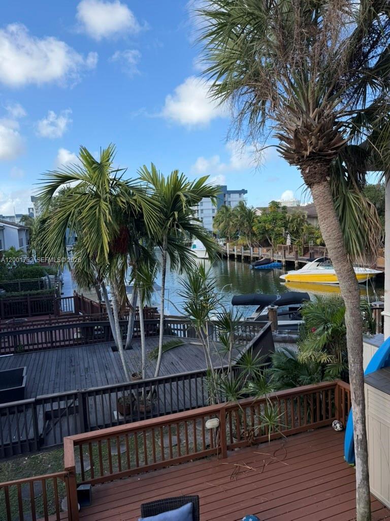 2661 NE 164th St #40, North Miami Beach FL 33160