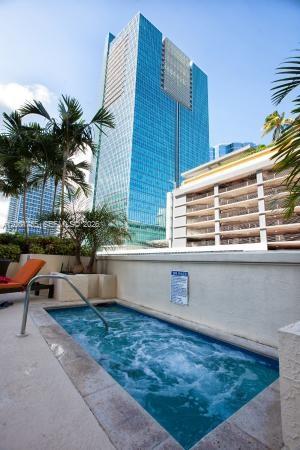 185 SE 14th Ter #2701, Miami FL 33131