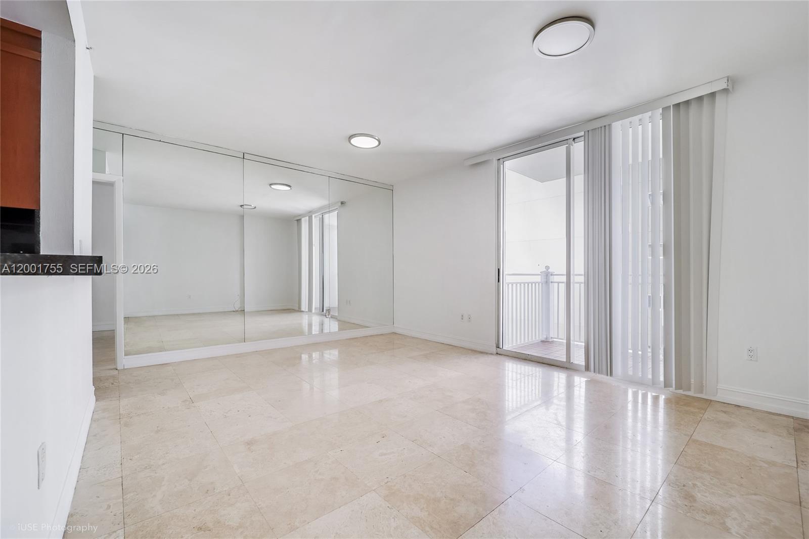 185 SE 14th Ter #2701, Miami FL 33131