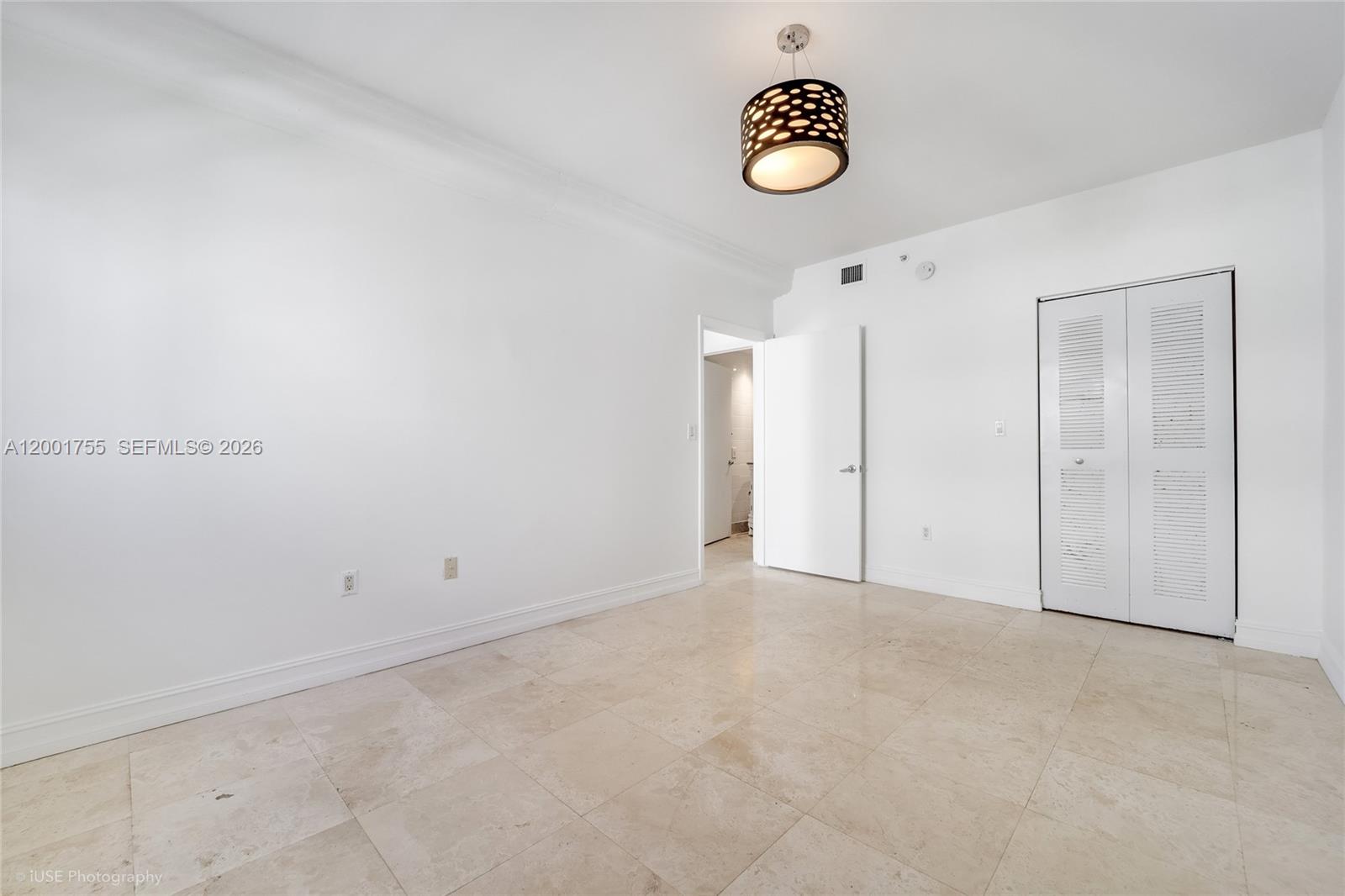 185 SE 14th Ter #2701, Miami FL 33131