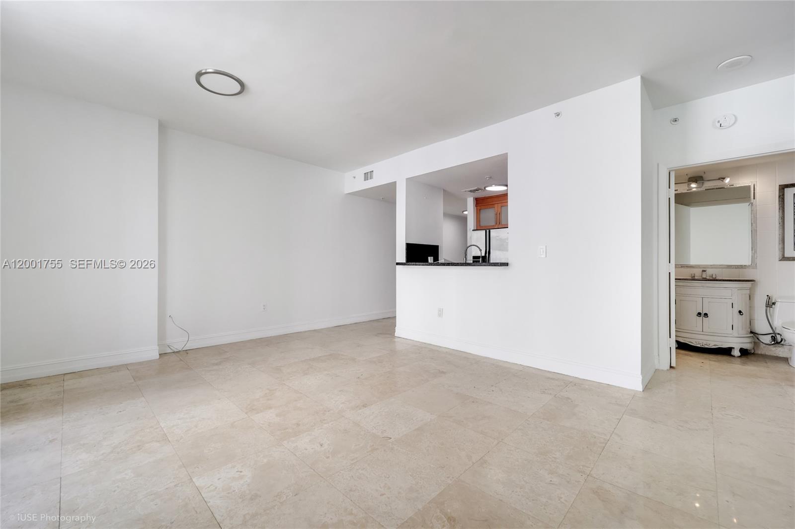 185 SE 14th Ter #2701, Miami FL 33131