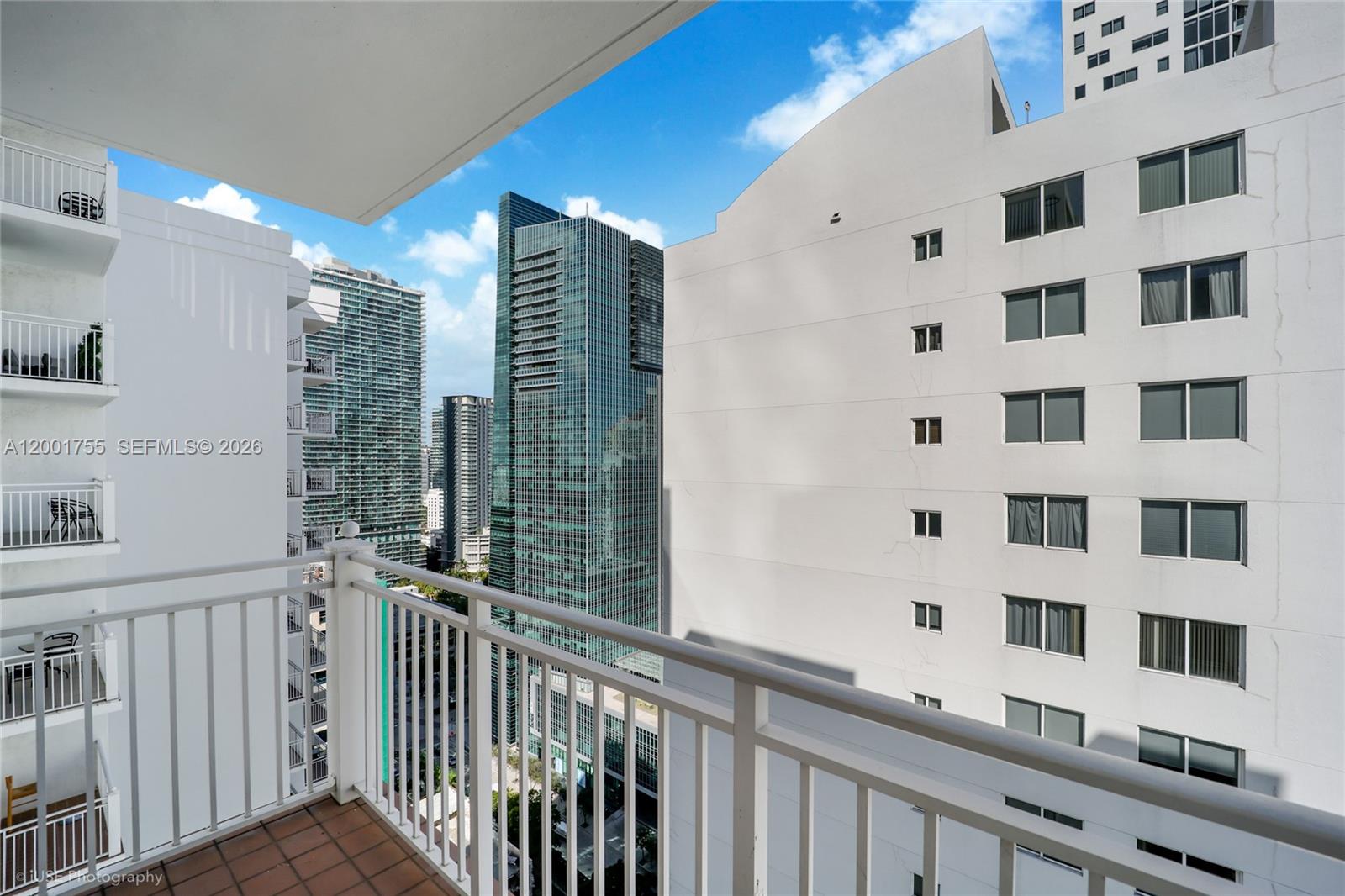 185 SE 14th Ter #2701, Miami FL 33131