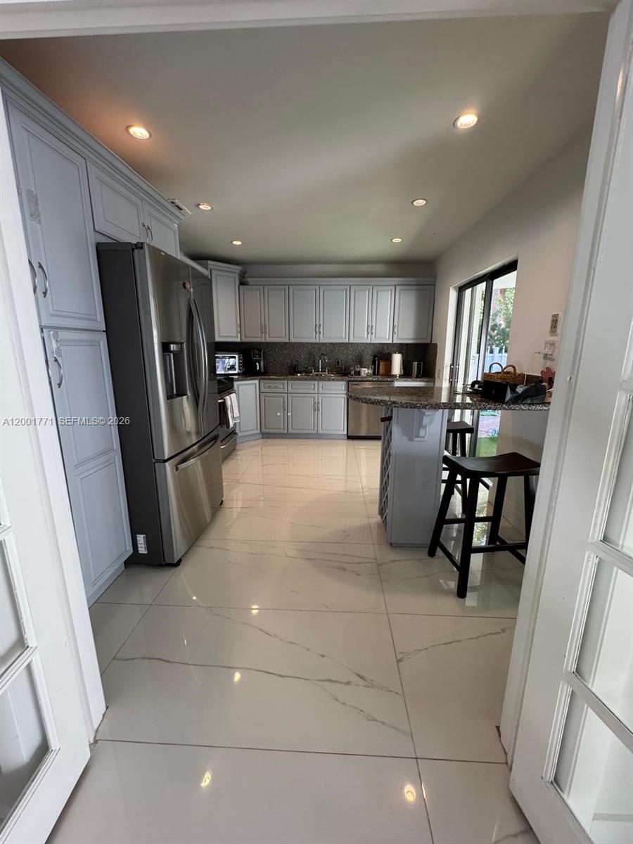230 CRANWOOD DR, Key Biscayne FL 33149