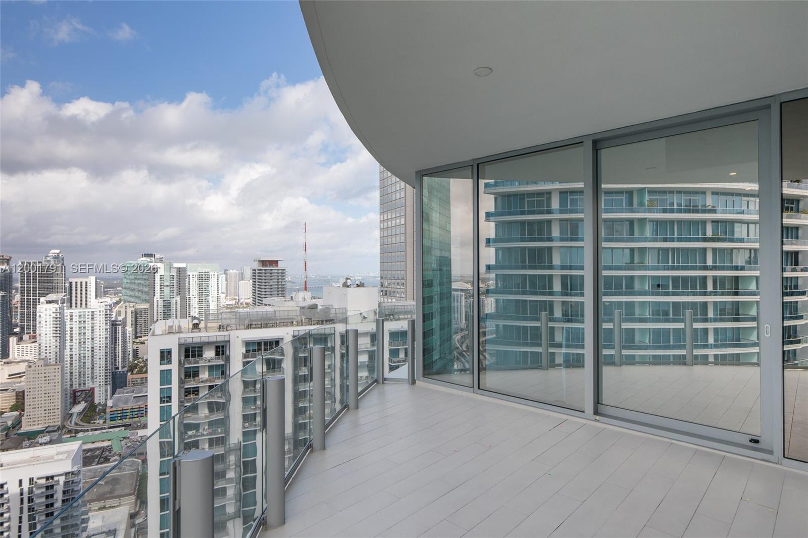 300 Biscayne Boulevard Way #4708W, Miami FL 33131