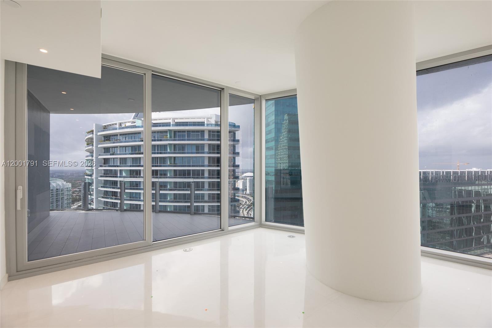 300 Biscayne Boulevard Way #4708W, Miami FL 33131
