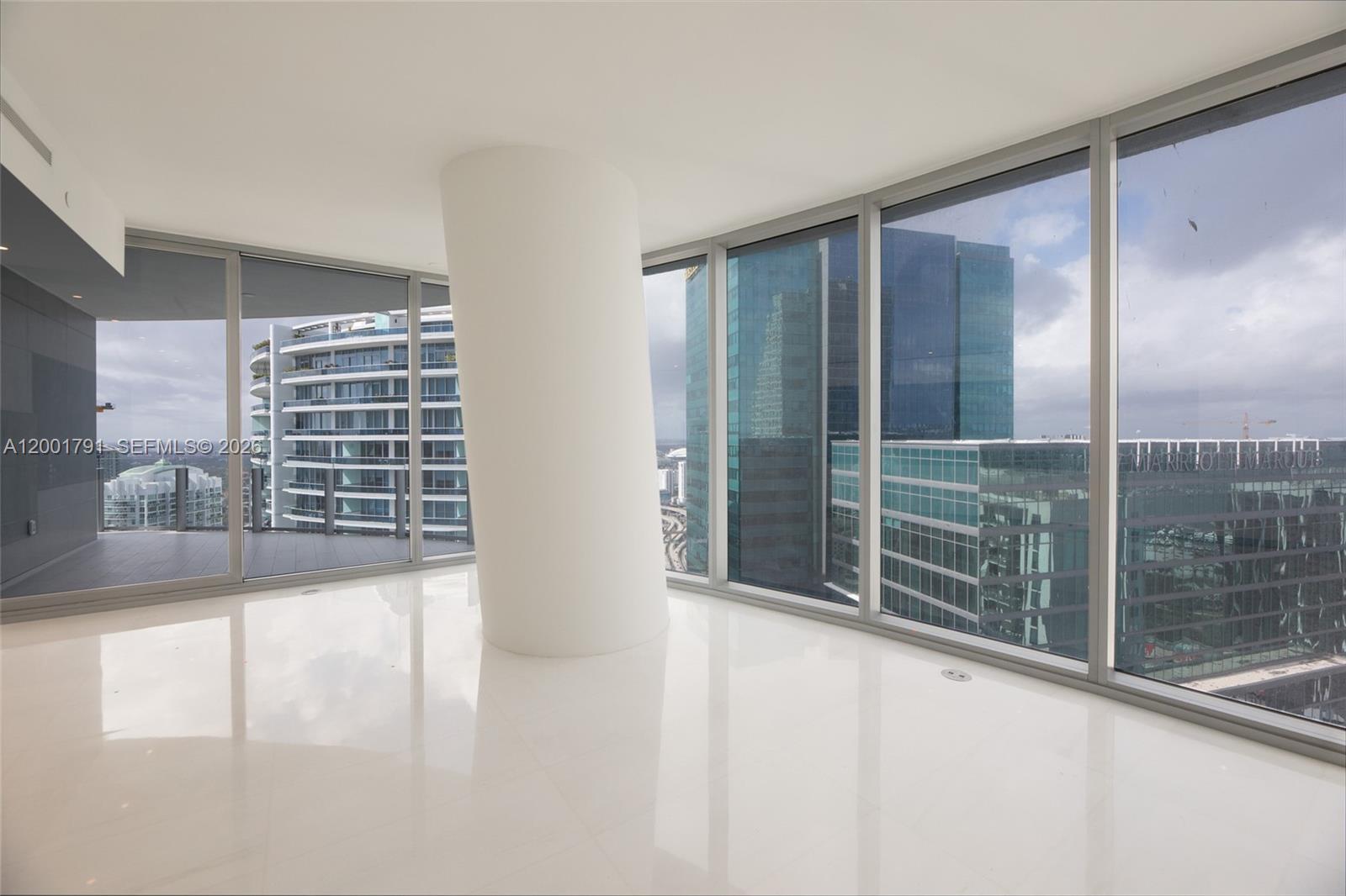 300 Biscayne Boulevard Way #4708W, Miami FL 33131