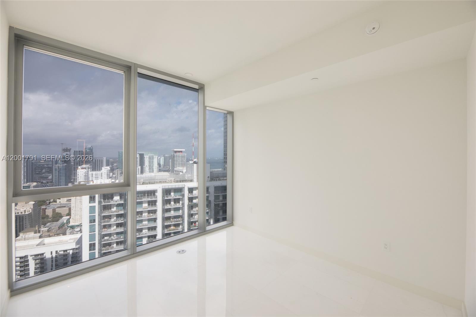 300 Biscayne Boulevard Way #4708W, Miami FL 33131