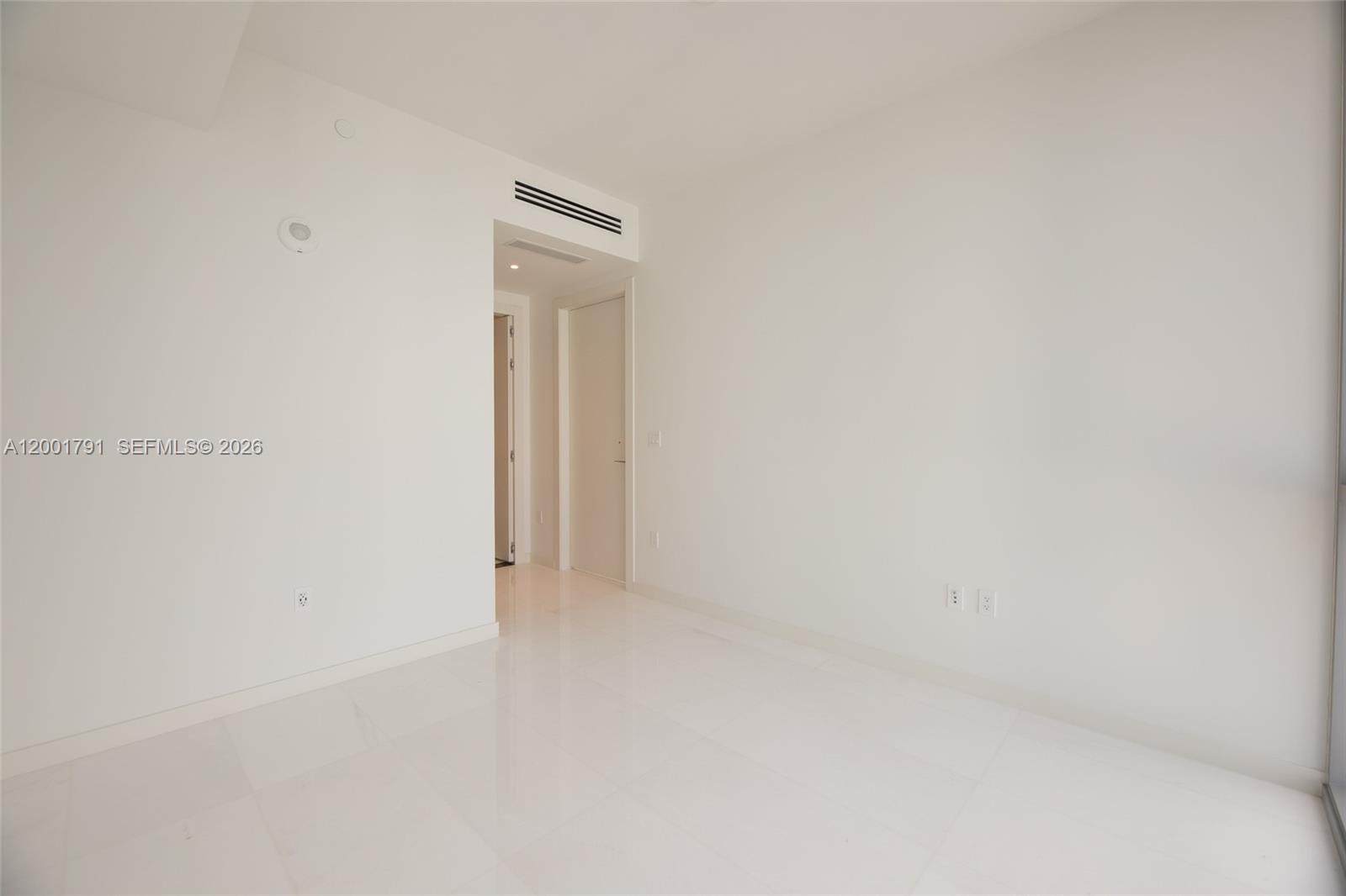 300 Biscayne Boulevard Way #4708W, Miami FL 33131