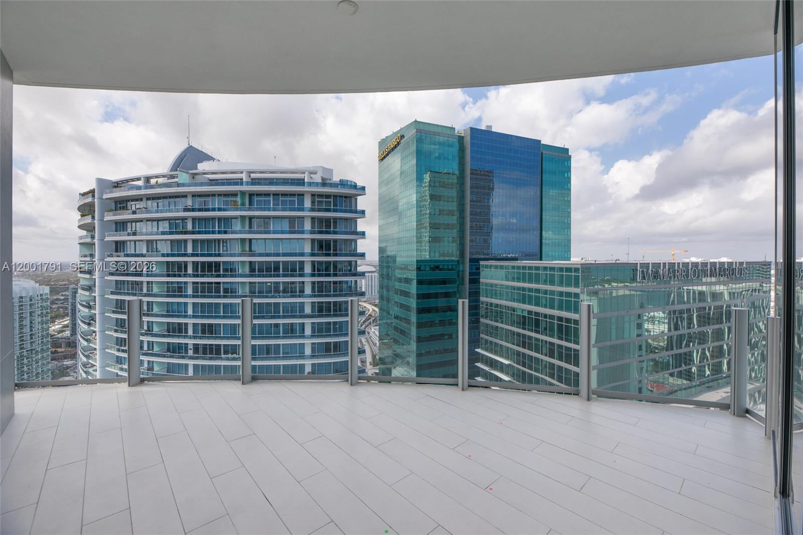 300 Biscayne Boulevard Way #4708W, Miami FL 33131