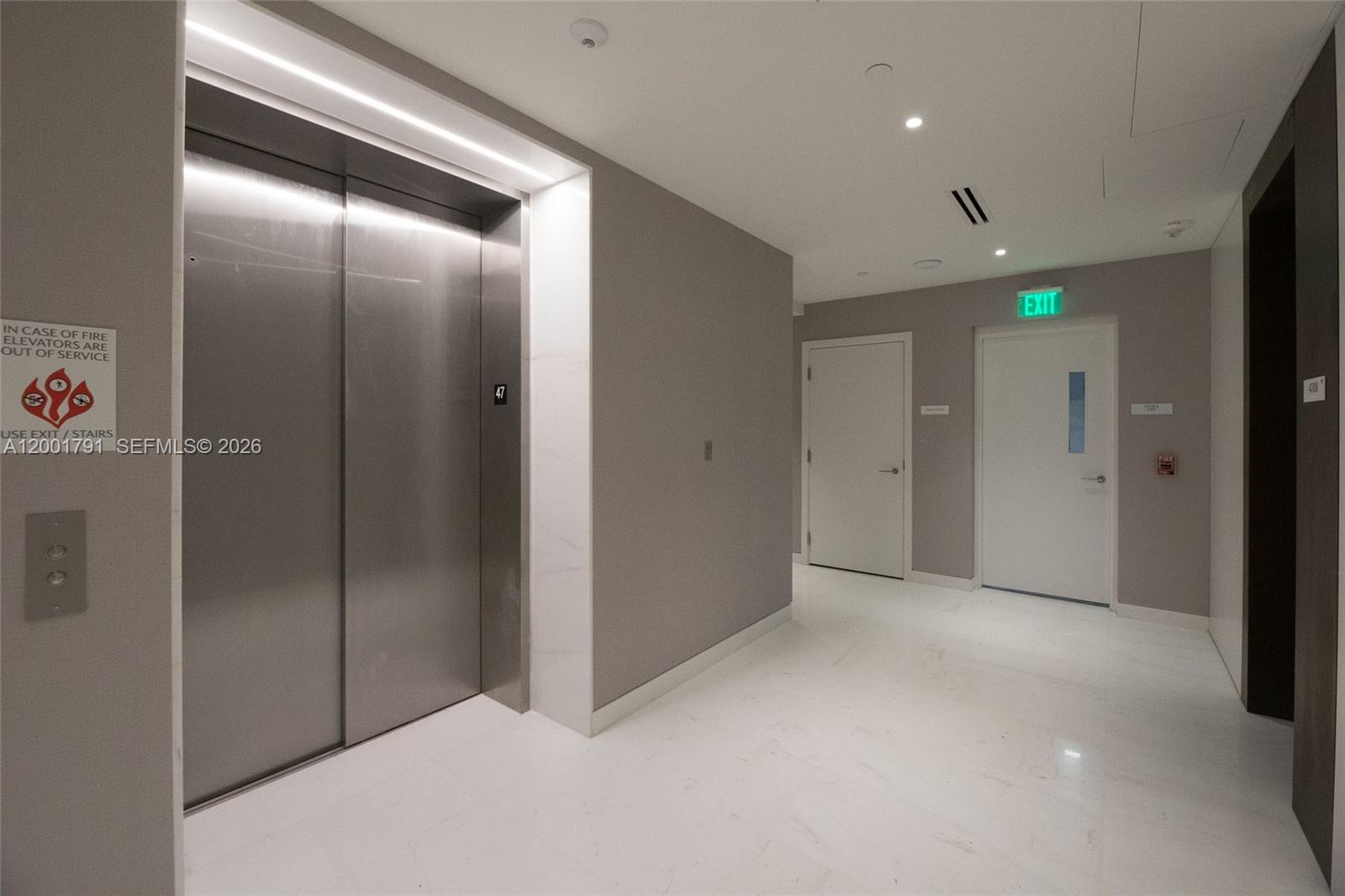 300 Biscayne Boulevard Way #4708W, Miami FL 33131