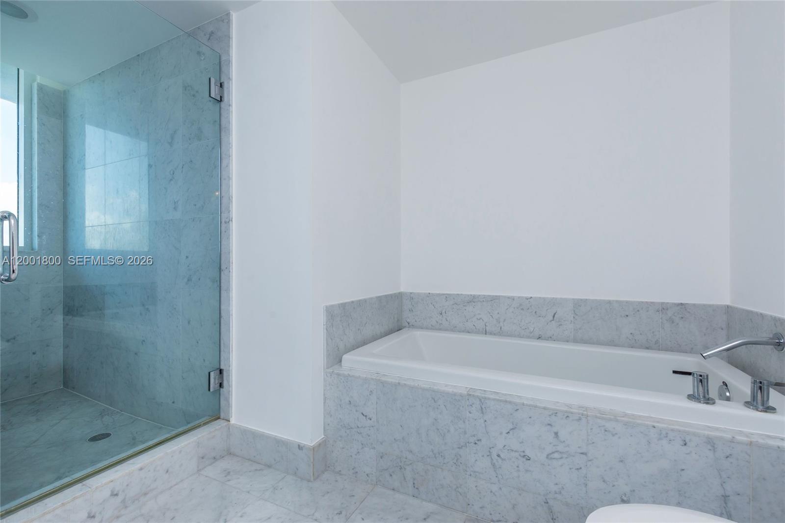 244 Biscayne Blvd #502, Miami FL 33132
