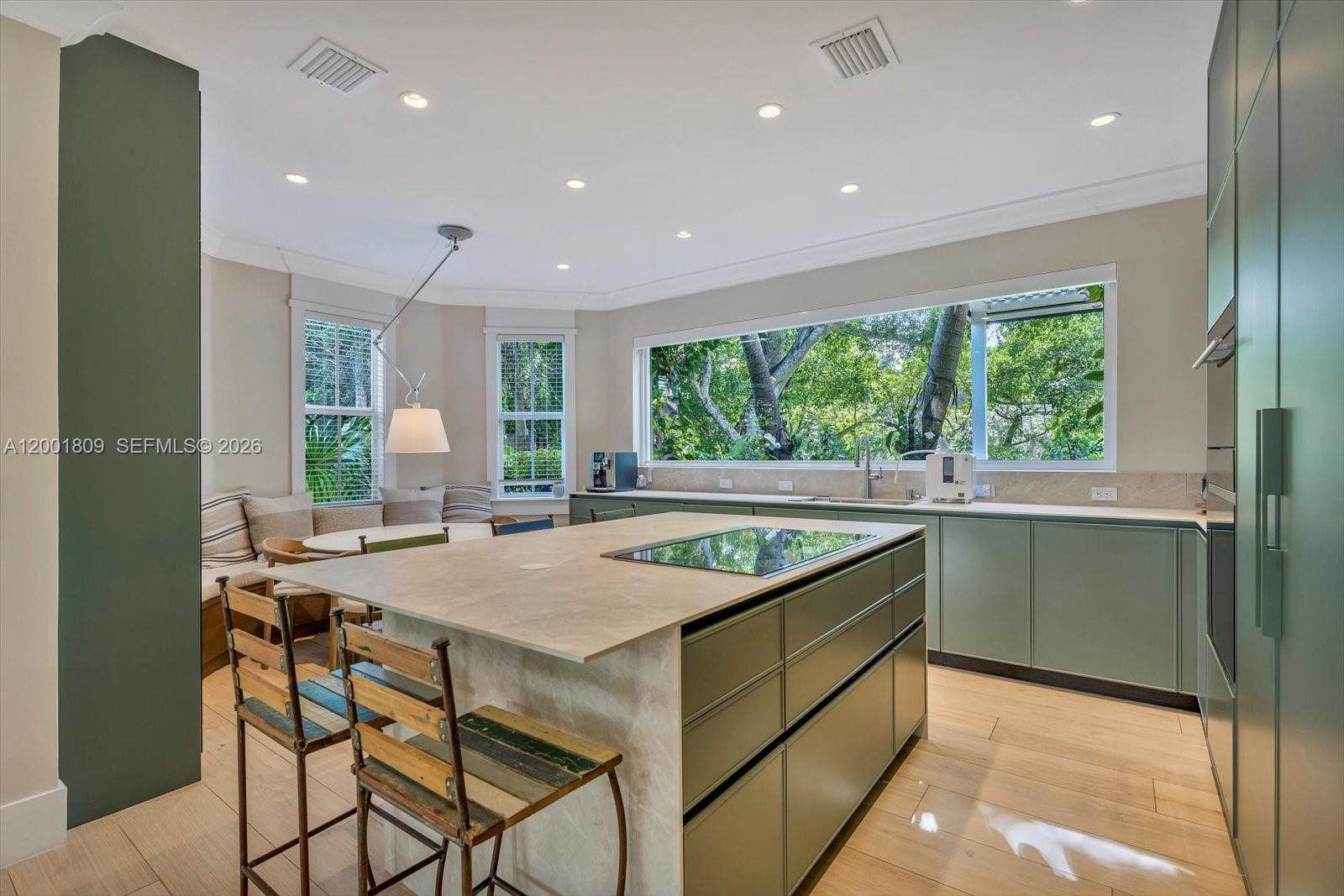 4090 Barbarossa Ave, Miami FL 33133