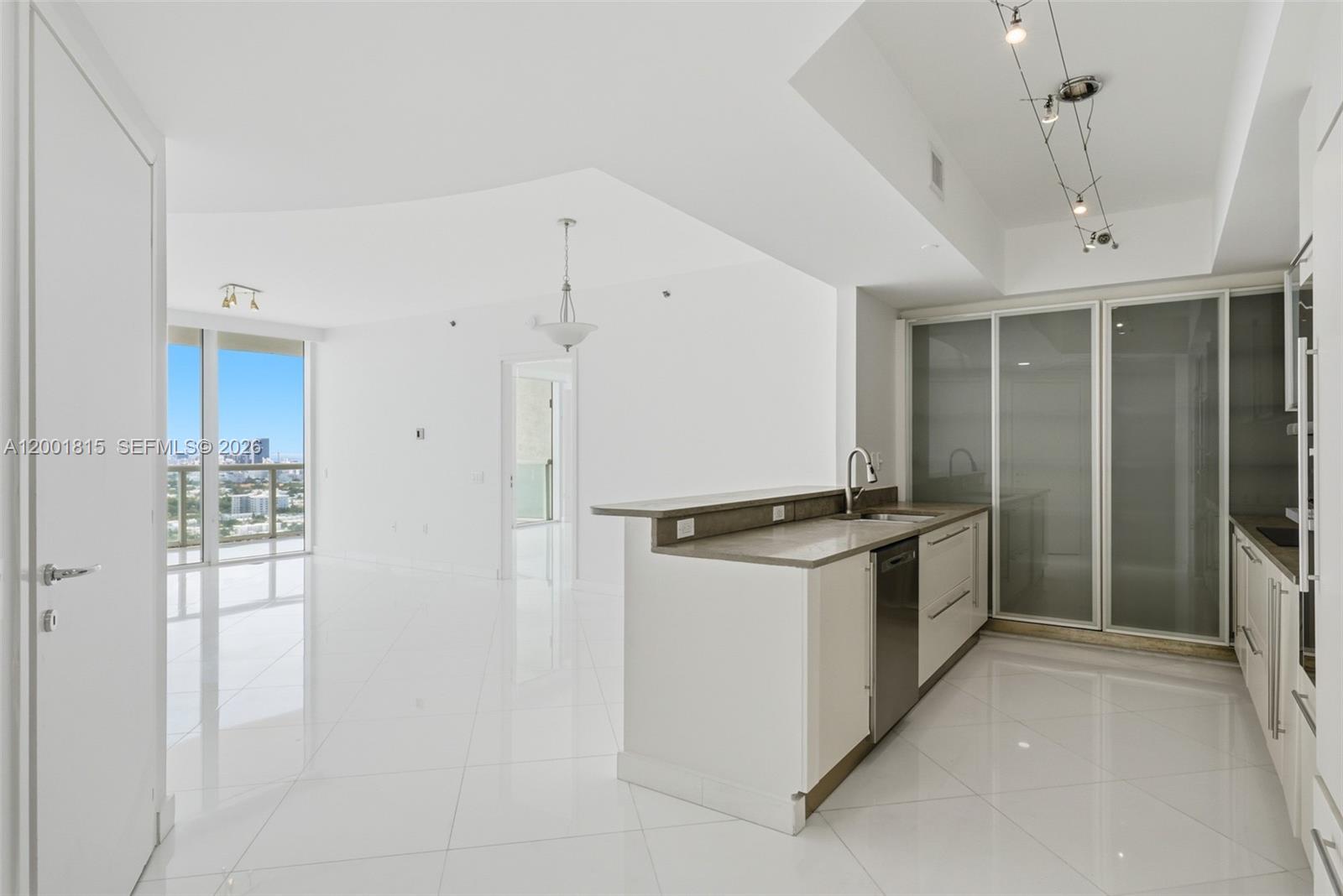 450 Alton Rd #2704, Miami Beach FL 33139