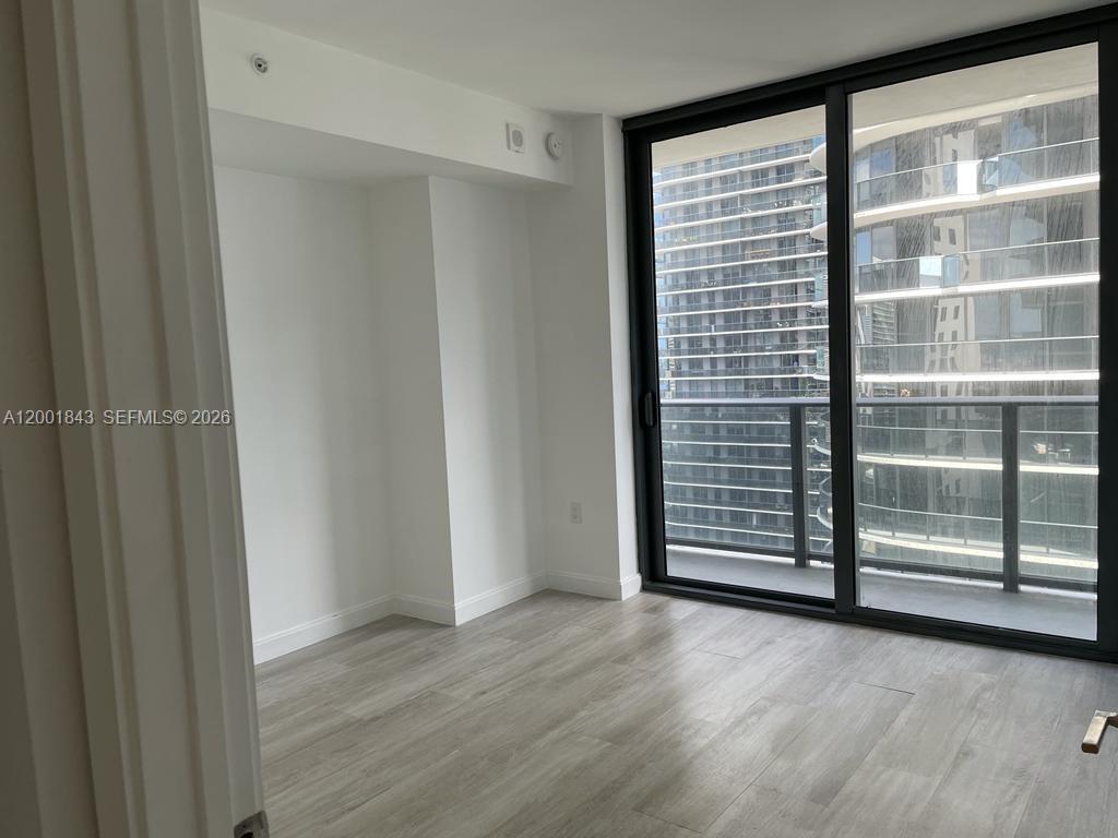 55 SW 9th St #3102, Miami FL 33130