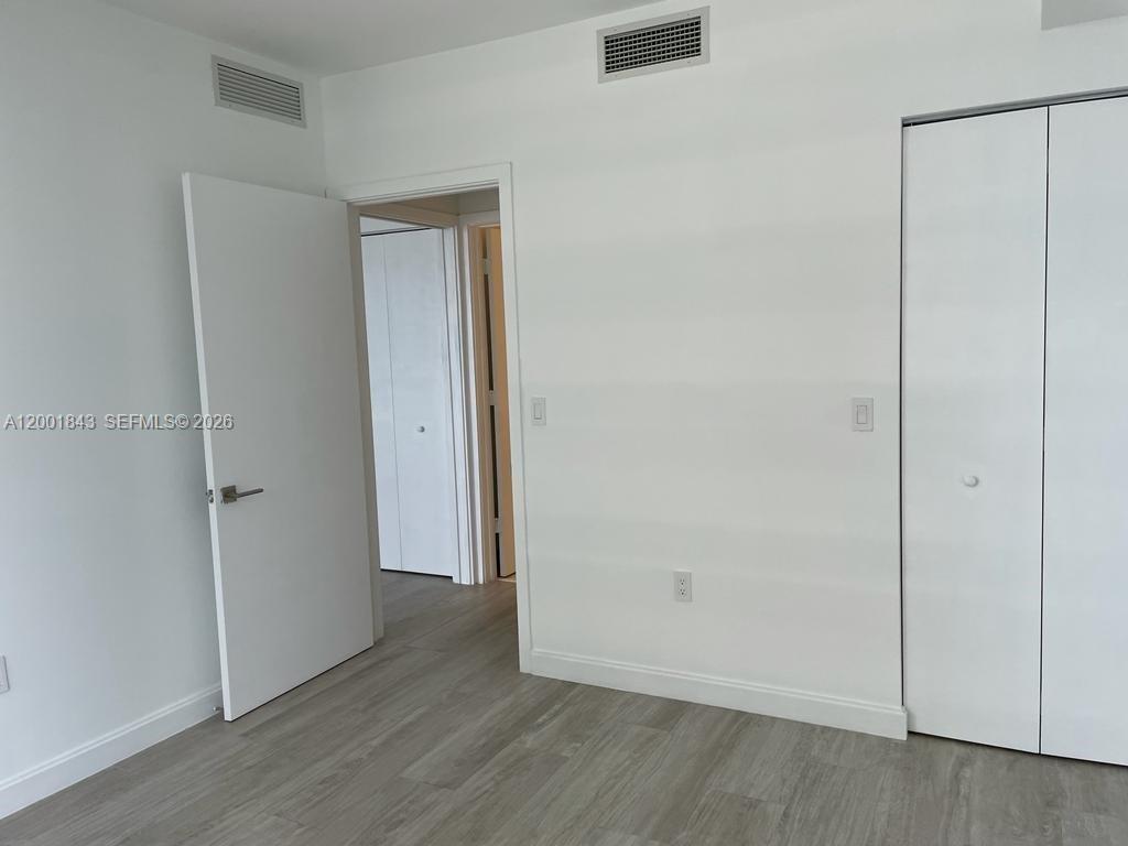55 SW 9th St #3102, Miami FL 33130