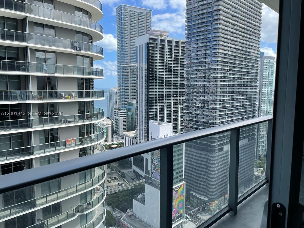 55 SW 9th St #3102, Miami FL 33130