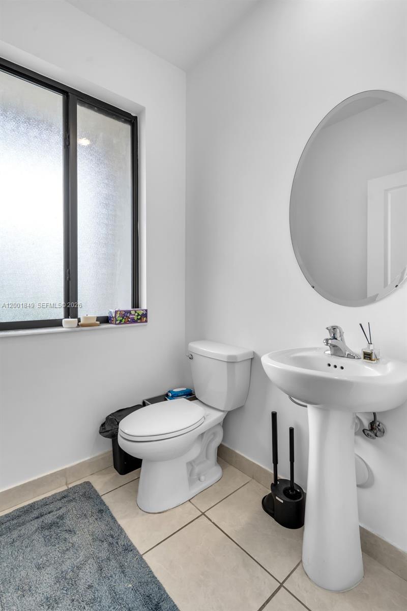 21444 NE 2nd Path, Miami FL 33179