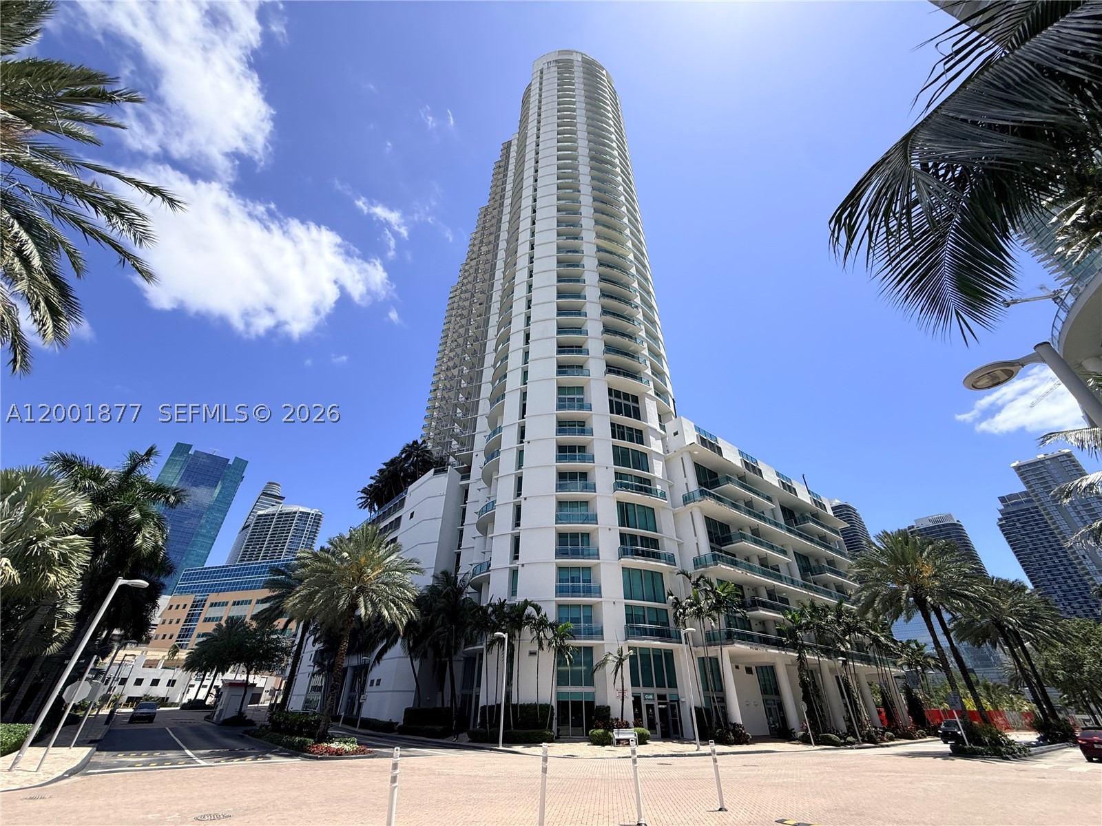 350 S Miami Ave #1601, Miami FL 33130