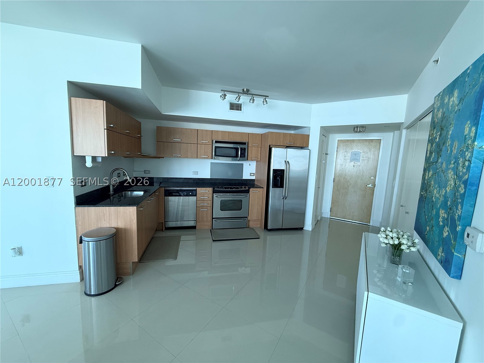 350 S Miami Ave #1601, Miami FL 33130