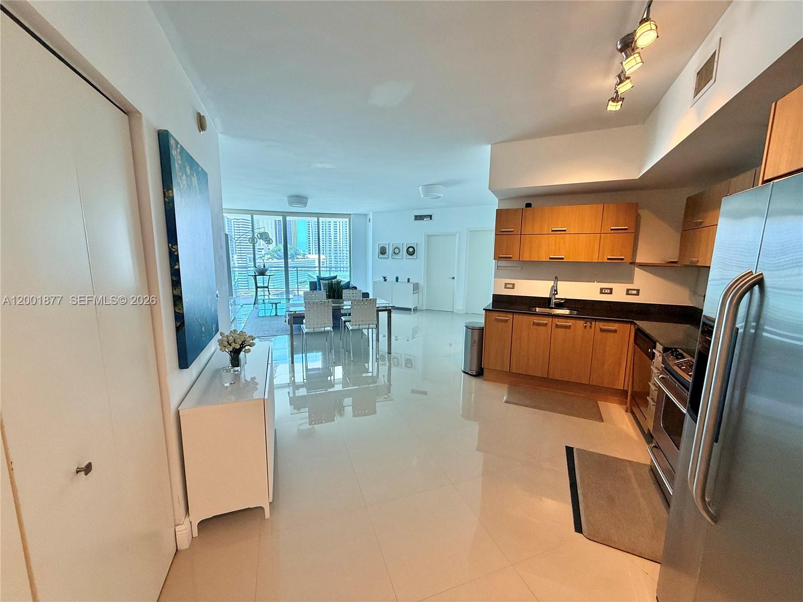 350 S Miami Ave #1601, Miami FL 33130