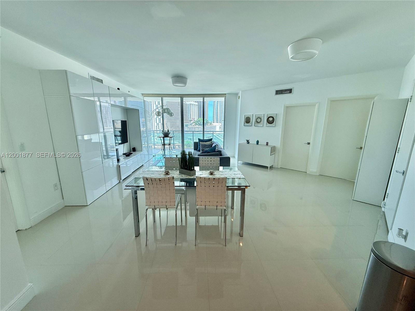 350 S Miami Ave #1601, Miami FL 33130