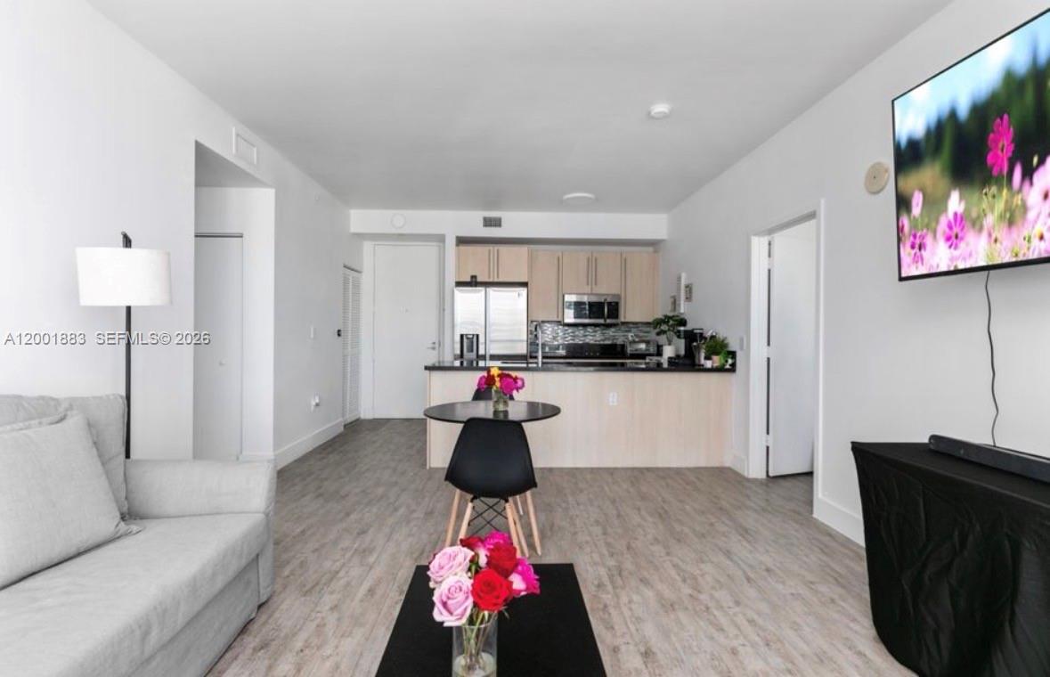 1111 SW 1st Ave #3222-N, Miami FL 33130
