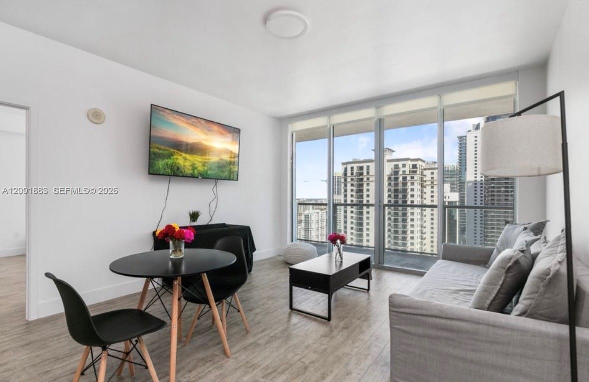 1111 SW 1st Ave #3222-N, Miami FL 33130