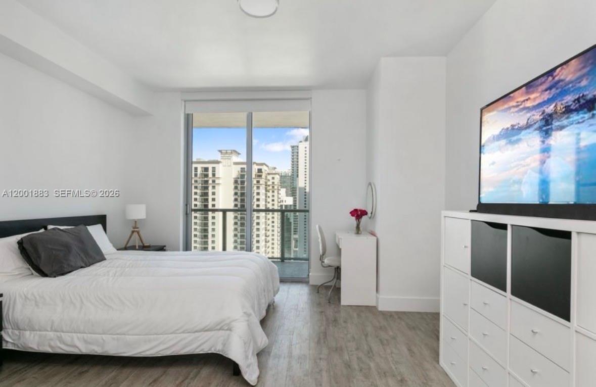 1111 SW 1st Ave #3222-N, Miami FL 33130