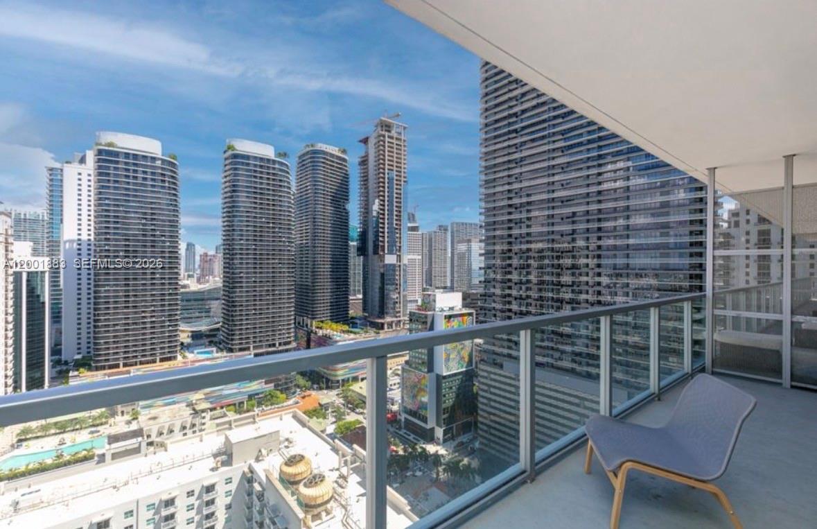 1111 SW 1st Ave #3222-N, Miami FL 33130