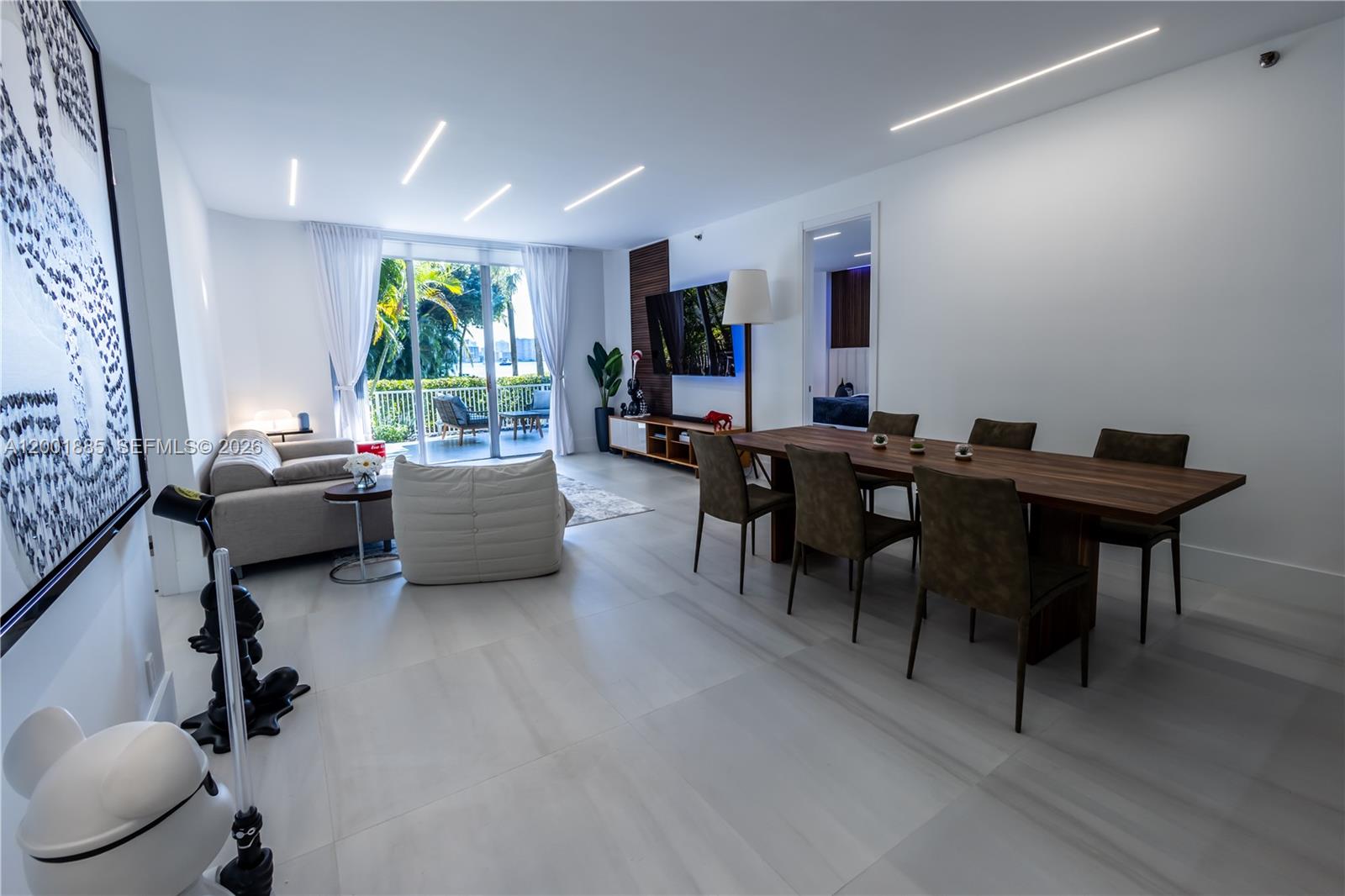 3600 Mystic Pointe Dr #114, Aventura FL 33180