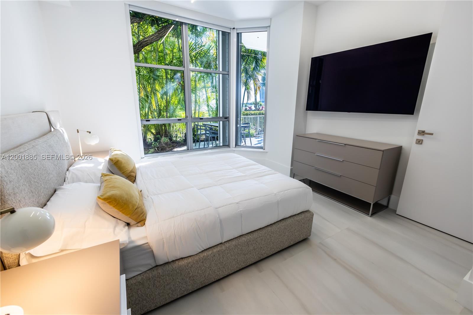 3600 Mystic Pointe Dr #114, Aventura FL 33180