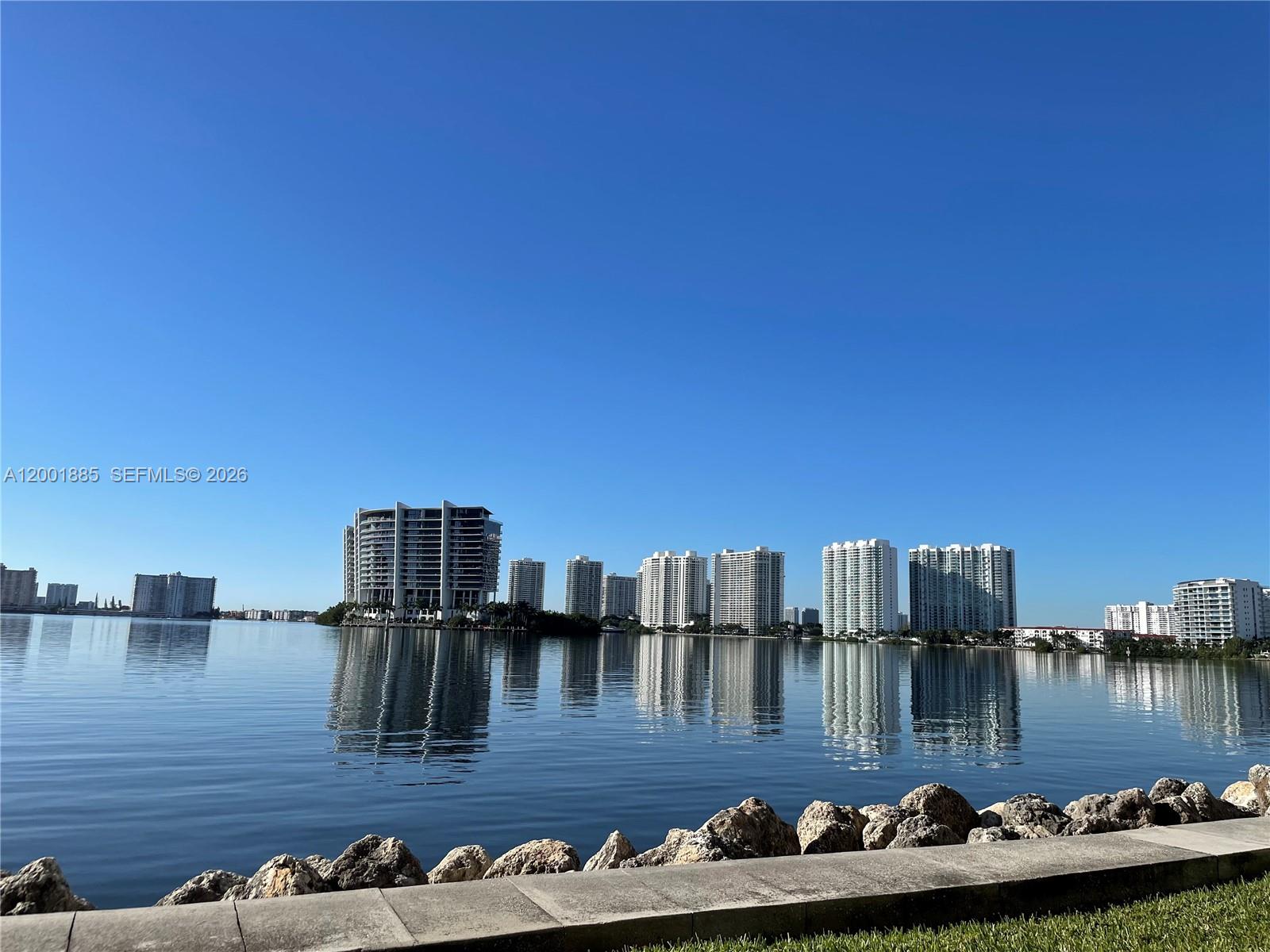 3600 Mystic Pointe Dr #114, Aventura FL 33180