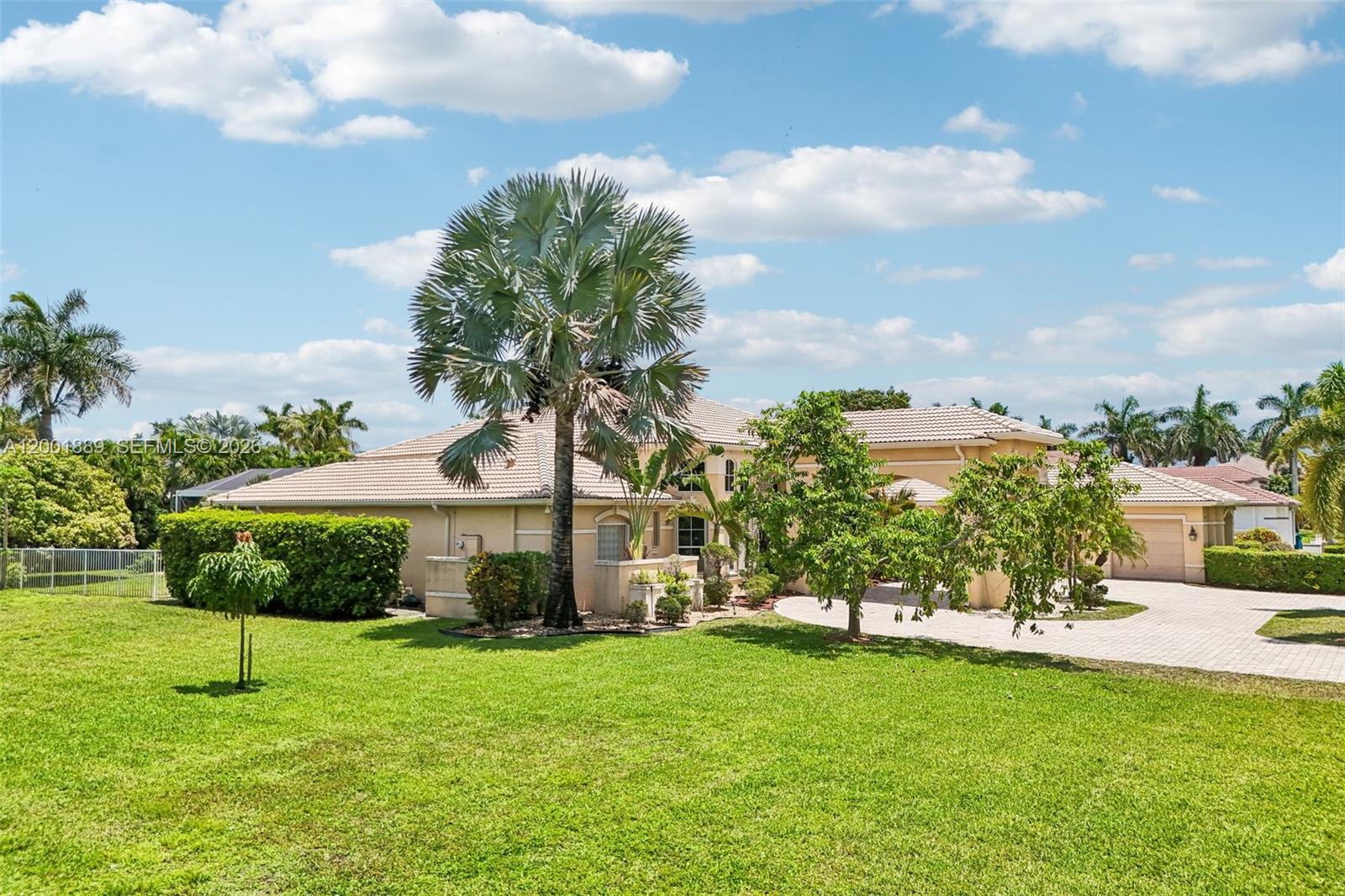 13457 Majestic Way, Cooper City FL 33330
