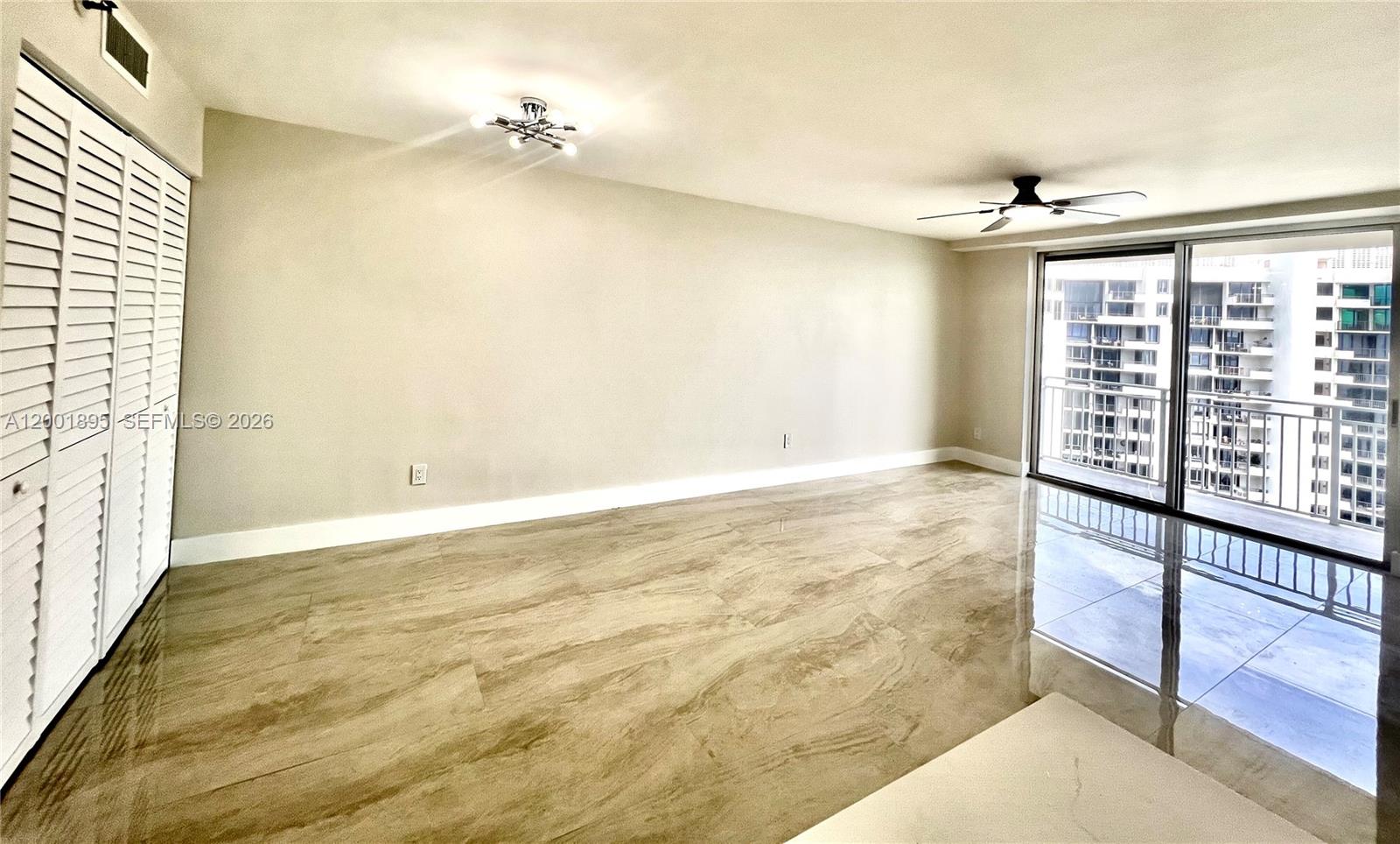 770 Claughton Island Dr #2105, Miami FL 33131