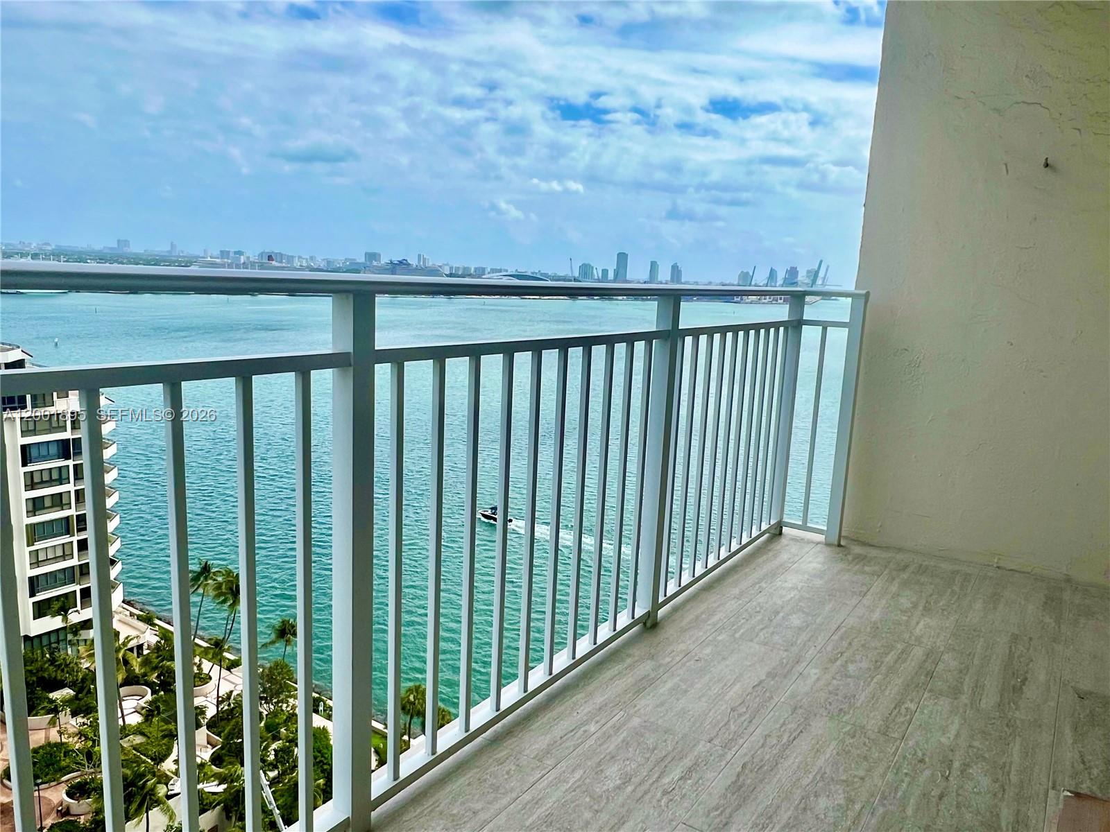 770 Claughton Island Dr #2105, Miami FL 33131