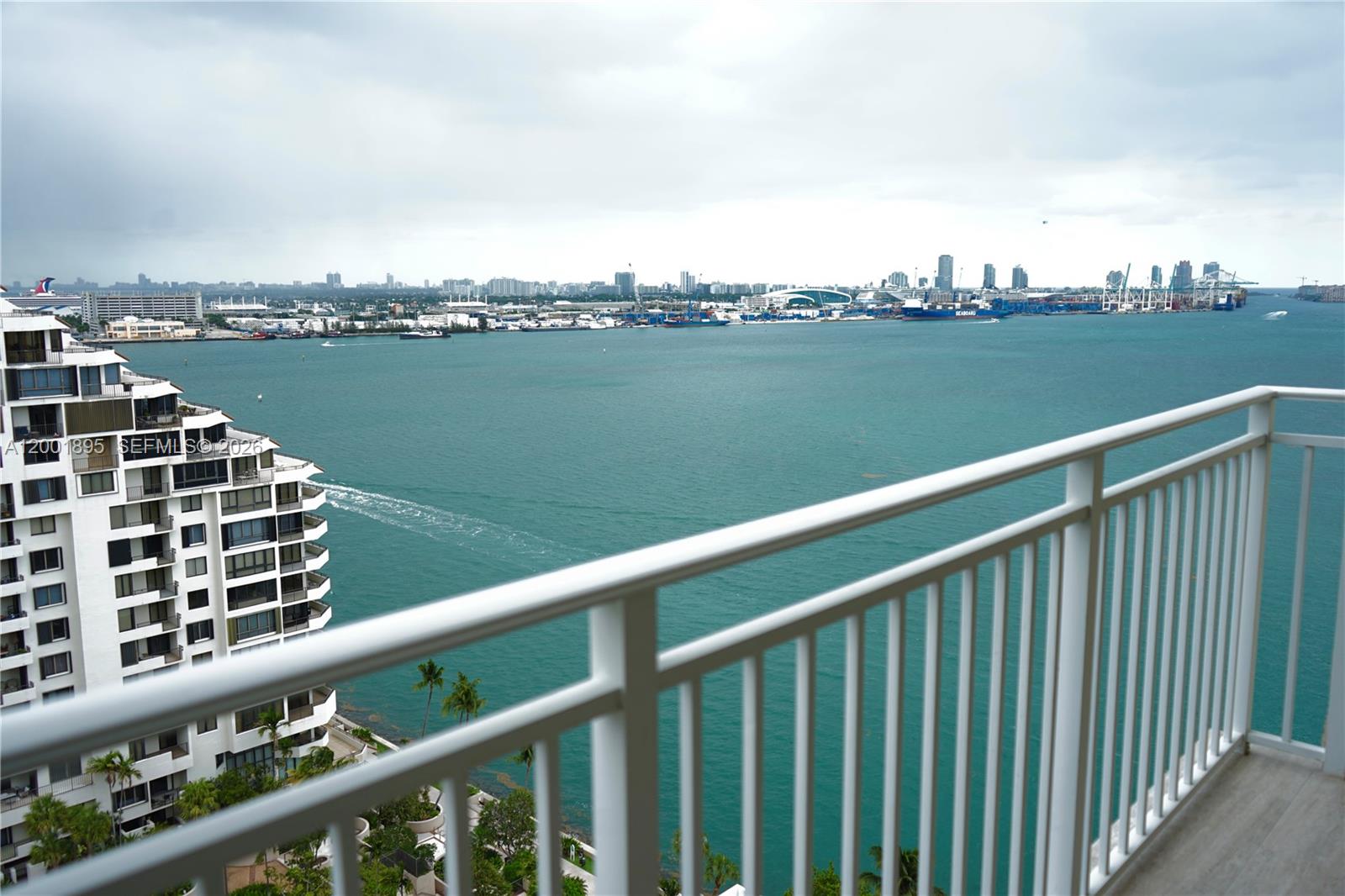 770 Claughton Island Dr #2105, Miami FL 33131